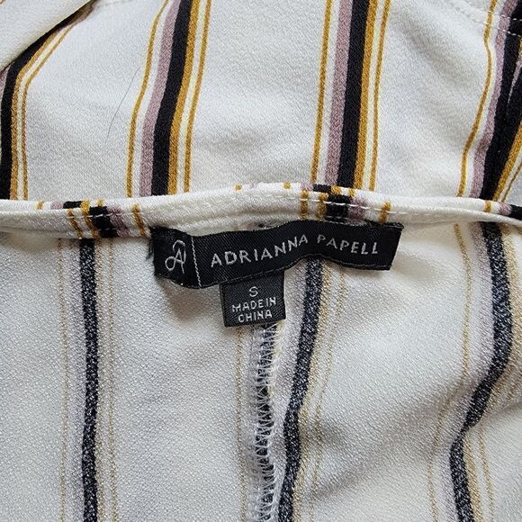 Adrianna Papell Striped Knotted Front Top. Size S. - Picture 6 of 8
